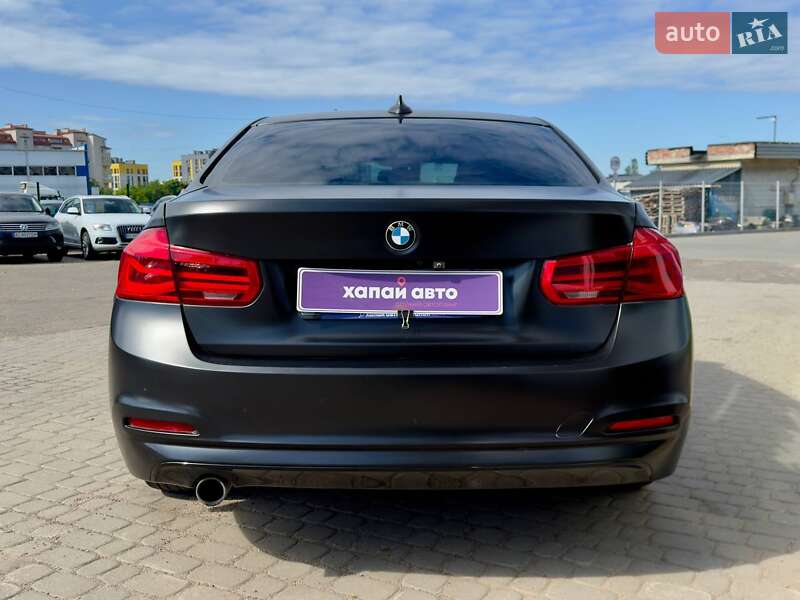 Седан BMW 3 Series 2015 в Львові