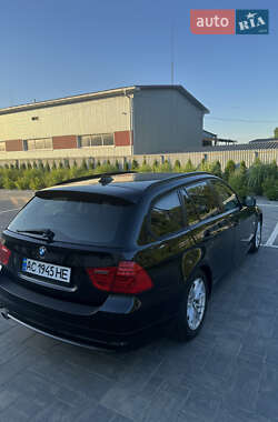 Универсал BMW 3 Series 2010 в 