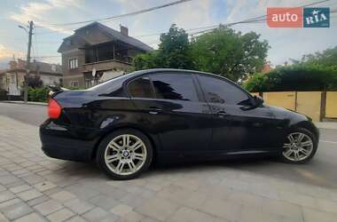 Седан BMW 3 Series 2009 в Черновцах
