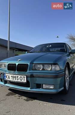 Седан BMW 3 Series 1993 в Києві