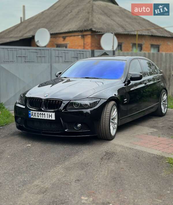 Седан BMW 3 Series 2011 в 