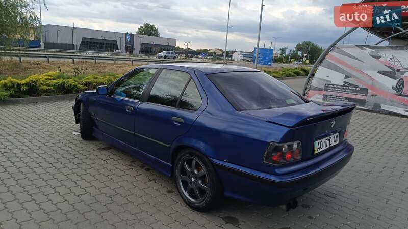 Седан BMW 3 Series 1996 в Ужгороде