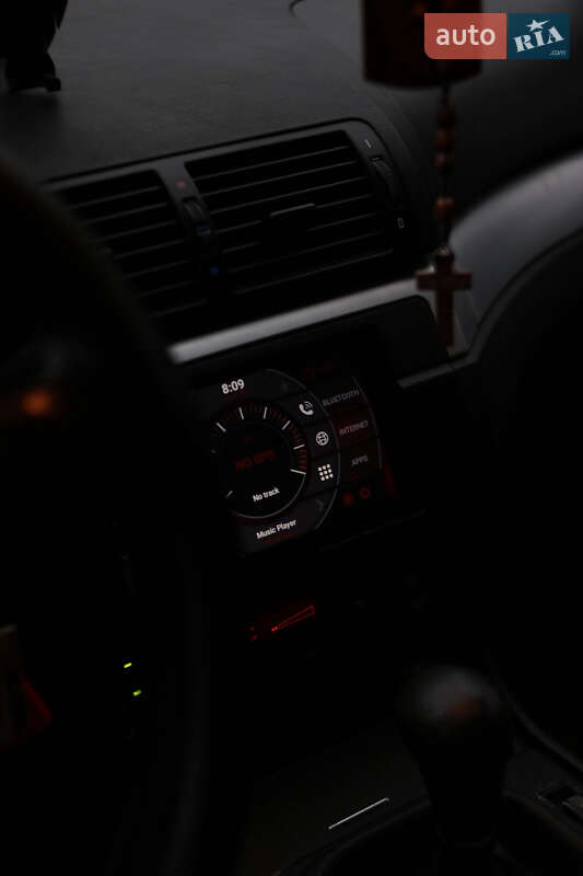 Седан BMW 3 Series 2004 в Корце фото 25 Седан BMW 3 Series 2004 в Корце