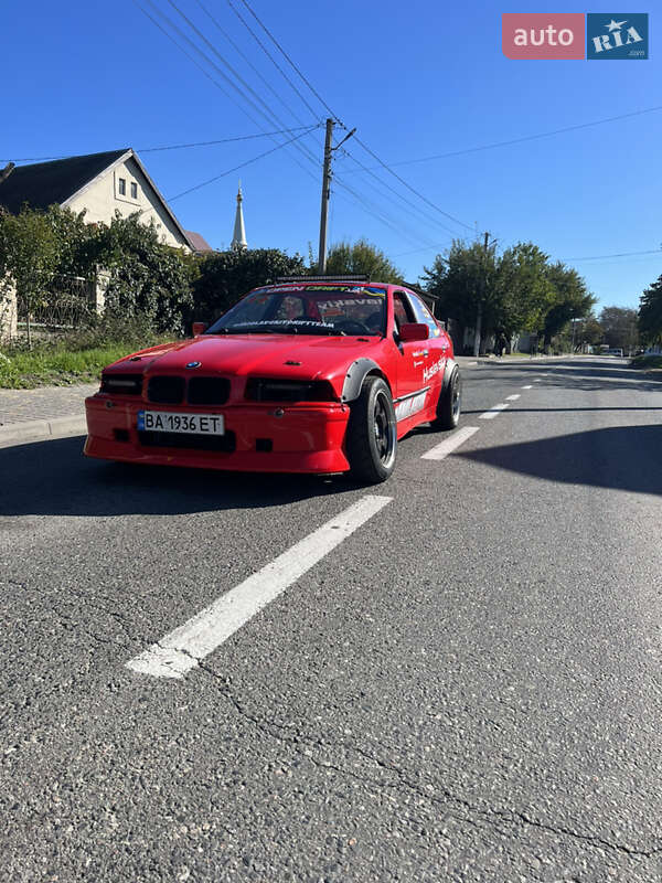 Седан BMW 3 Series 1994 в Любашевке