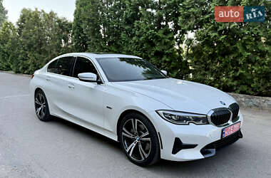 Седан BMW 3 Series 2021 в 