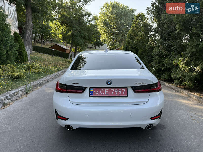 Седан BMW 3 Series 2021 в Кропивницькому