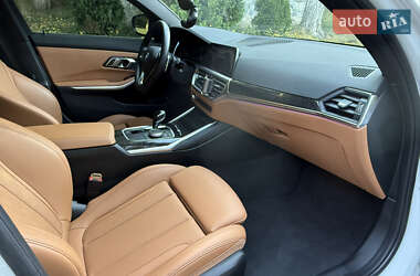 Седан BMW 3 Series 2021 в 