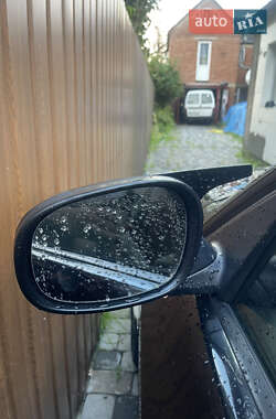 Седан BMW 3 Series 2009 в 