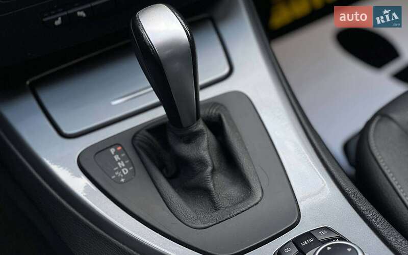 Седан BMW 3 Series 2009 в Ивано-Франковске