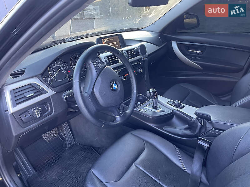 Седан BMW 3 Series 2014 в Луцке