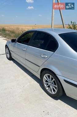 Седан BMW 3 Series 2004 в Вознесенске