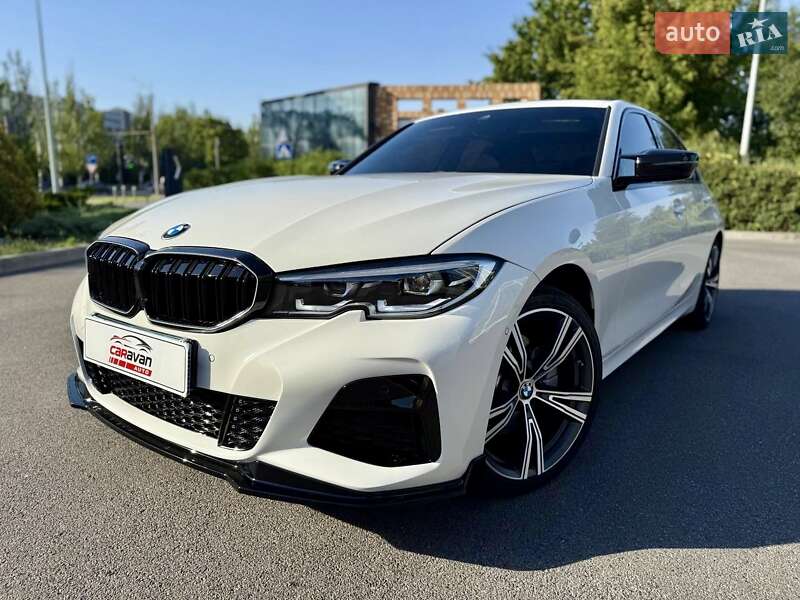 Седан BMW 3 Series 2019 в Дніпрі