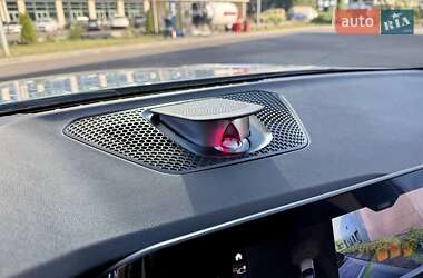 Седан BMW 3 Series 2019 в 