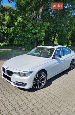 Седан BMW 3 Series 2014 в Львове