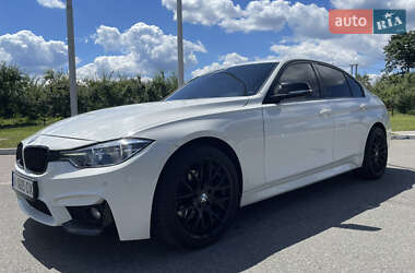 Седан BMW 3 Series 2015 в Ирпене