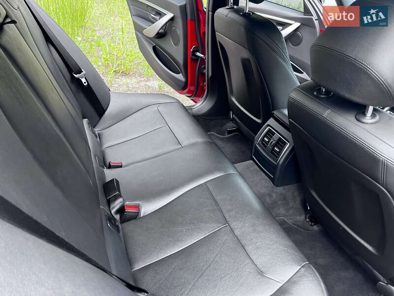 Седан BMW 3 Series 2017 в Києві фото 22 Седан BMW 3 Series 2017 в Києві