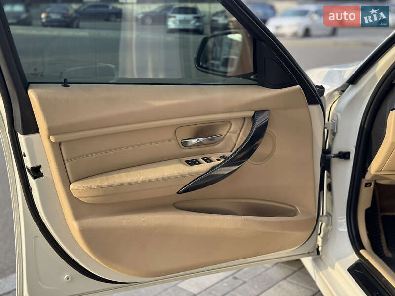 Седан BMW 3 Series 2012 в Києві