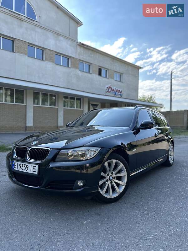BMW 3 Series 2011