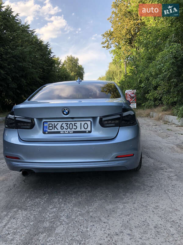 Седан BMW 3 Series 2014 в Ровно фото 17 Седан BMW 3 Series 2014 в Ровно