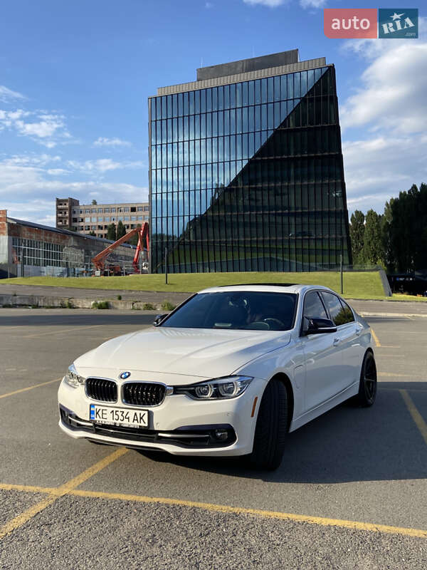 BMW 3 Series 2017