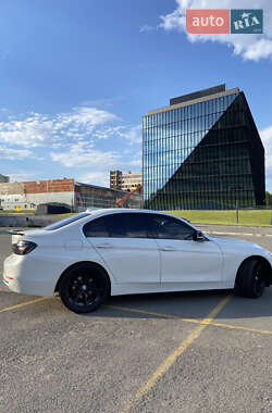 Седан BMW 3 Series 2017 в 