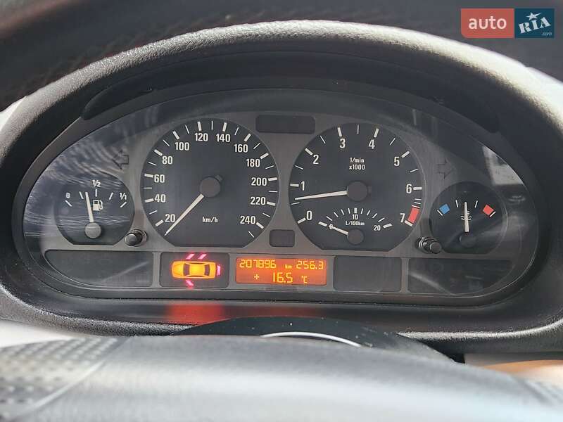 Універсал BMW 3 Series 2004 в Києві фото 12 Універсал BMW 3 Series 2004 в Києві