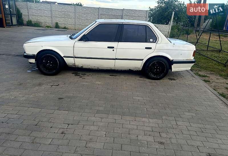 Седан BMW 3 Series 1986 в Новой Водолаге