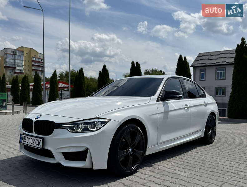 Седан BMW 3 Series 2016 в Вінниці