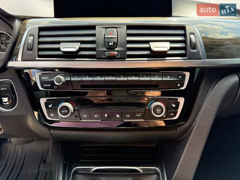 Седан BMW 3 Series 2015 в Киеве