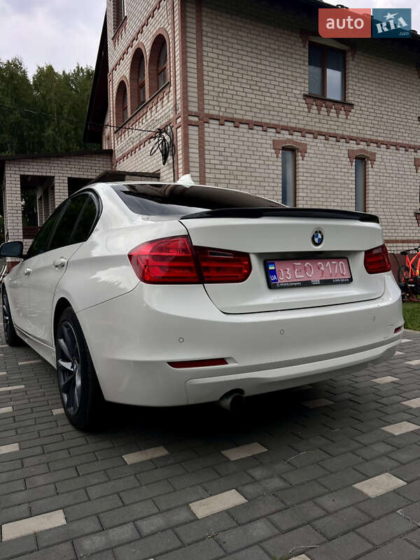 Седан BMW 3 Series 2015 в Житомире