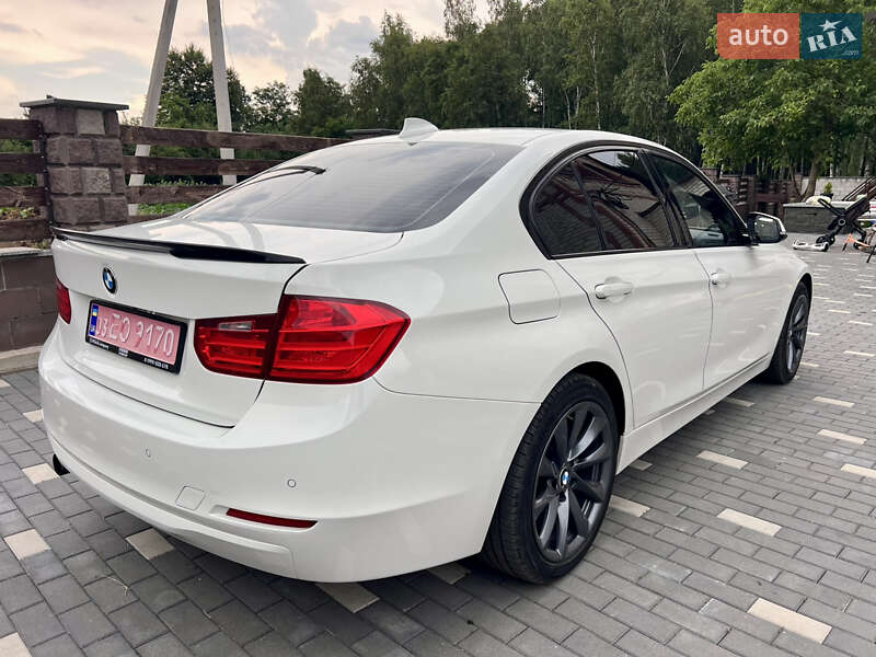 Седан BMW 3 Series 2015 в Житомире