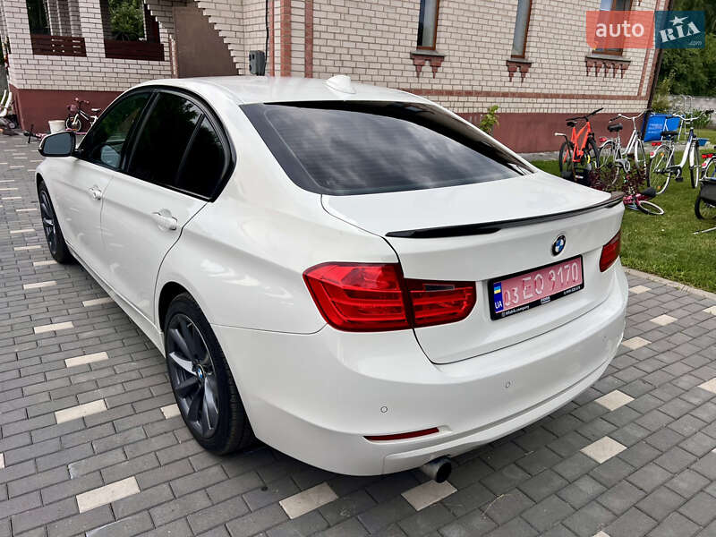 Седан BMW 3 Series 2015 в Житомире