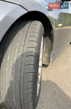 Седан BMW 3 Series 2010 в 