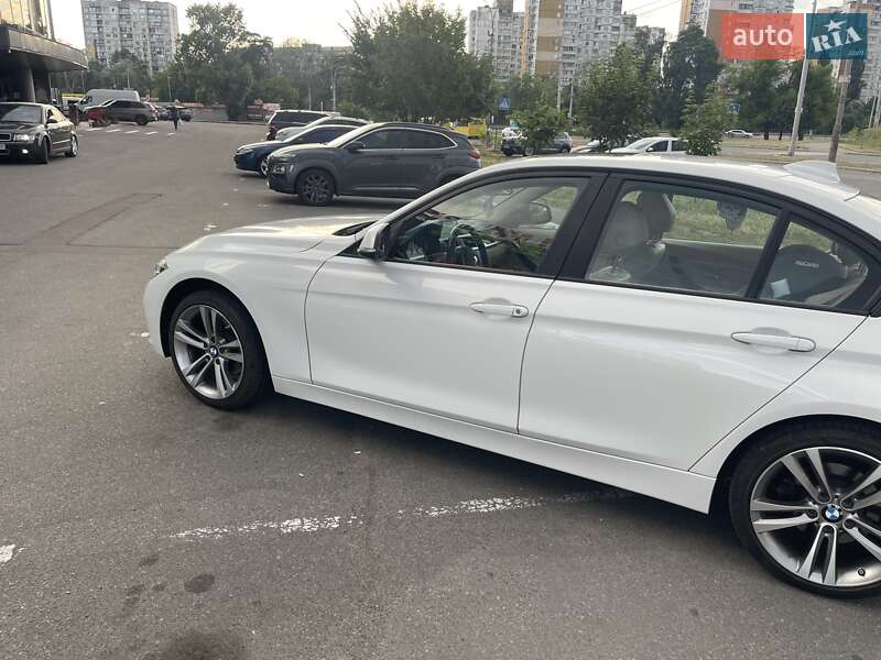 Седан BMW 3 Series 2012 в Києві