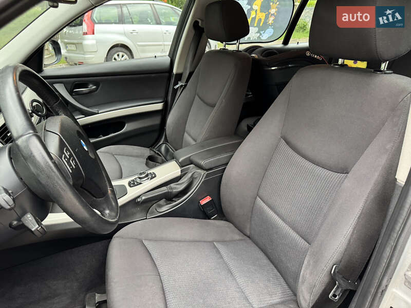 Универсал BMW 3 Series 2012 в Золочеве