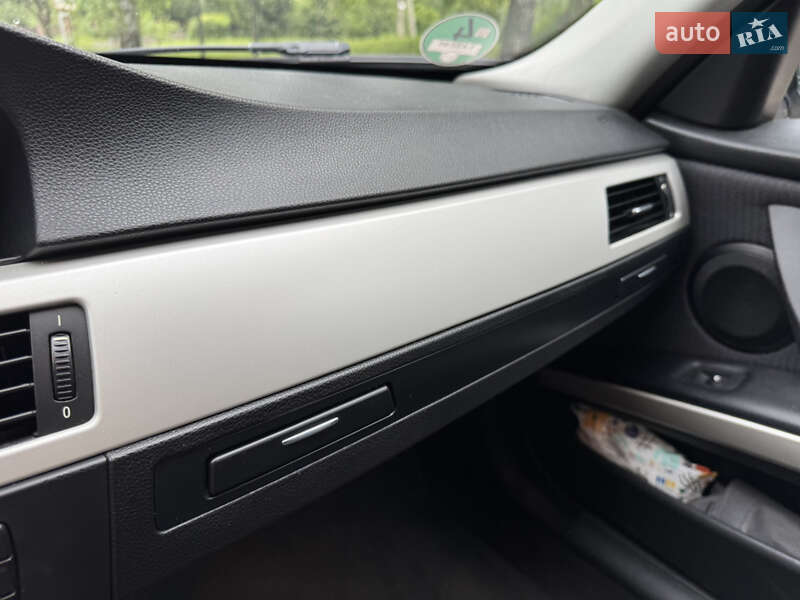 Универсал BMW 3 Series 2012 в Золочеве