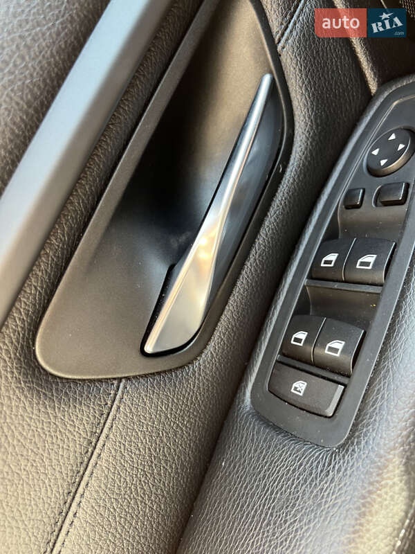 Седан BMW 3 Series 2013 в Києві фото 14 Седан BMW 3 Series 2013 в Києві