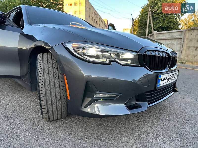 Седан BMW 3 Series 2019 в Одессе