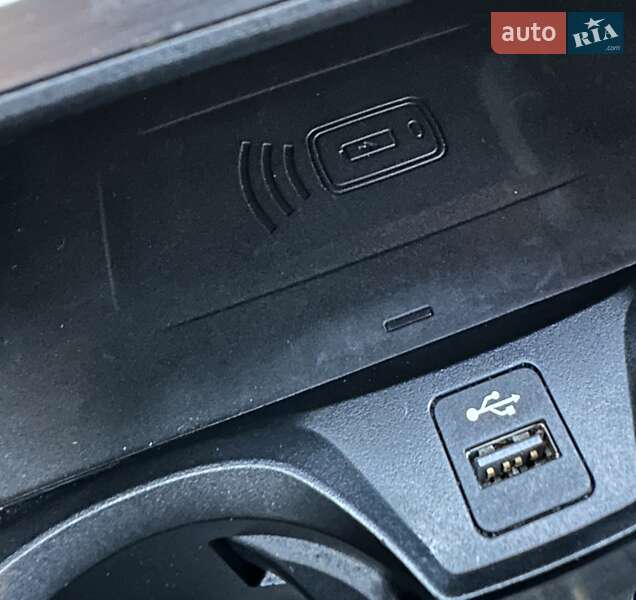 Седан BMW 3 Series 2019 в Тернополі фото 28 Седан BMW 3 Series 2019 в Тернополі