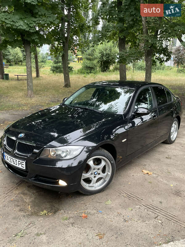 Седан BMW 3 Series 2006 в Киеве