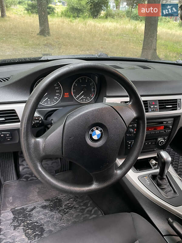 Седан BMW 3 Series 2006 в Киеве