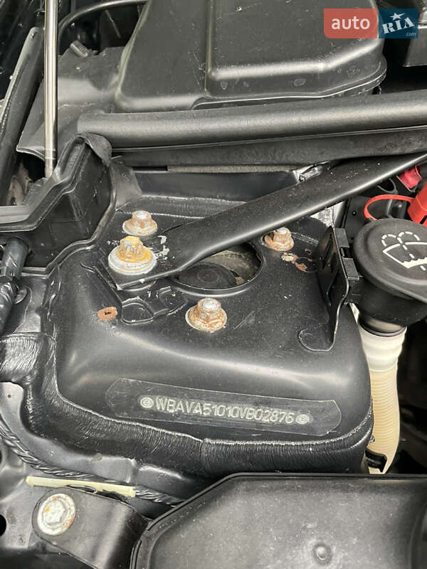 Седан BMW 3 Series 2006 в Киеве