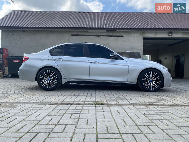 Седан BMW 3 Series 2013 в Львове