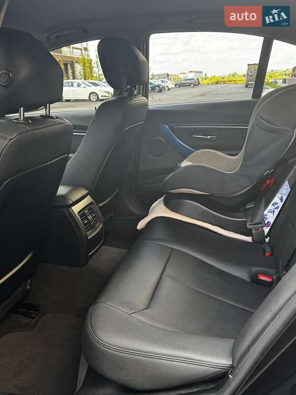 Седан BMW 3 Series 2015 в Крюківщині
