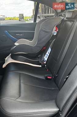 Седан BMW 3 Series 2015 в Крюківщині