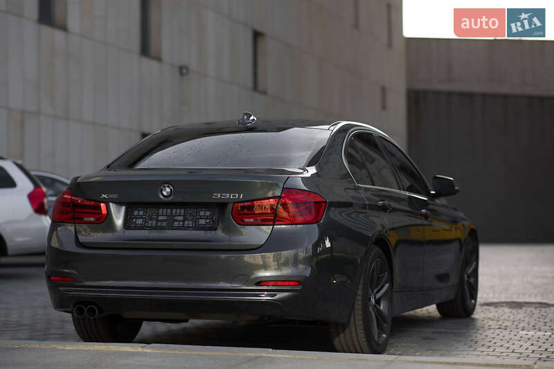 Седан BMW 3 Series 2017 в Днепре