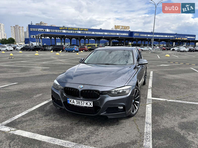 Седан BMW 3 Series 2015 в Києві