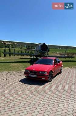 Седан BMW 3 Series 1997 в Черновцах