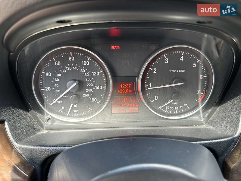 Седан BMW 3 Series 2010 в Подольске фото 5 Седан BMW 3 Series 2010 в Подольске