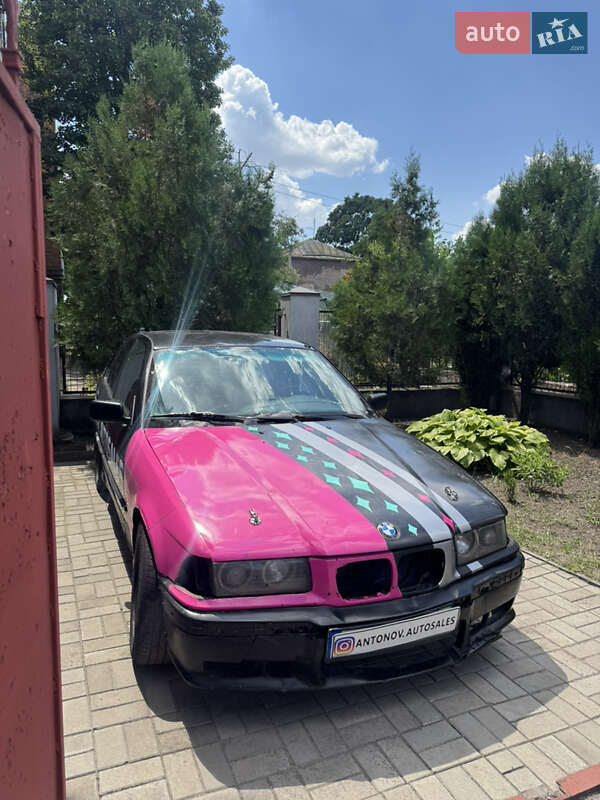 Седан BMW 3 Series 1992 в Днепре